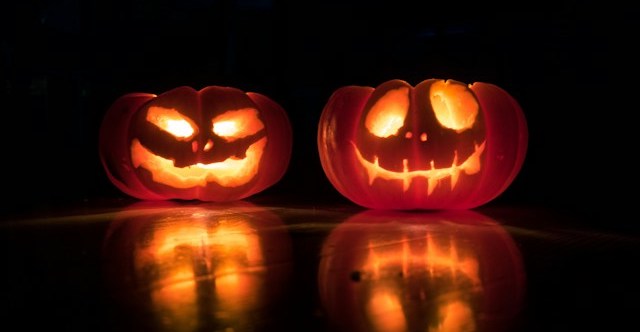 two jack o' lanterns